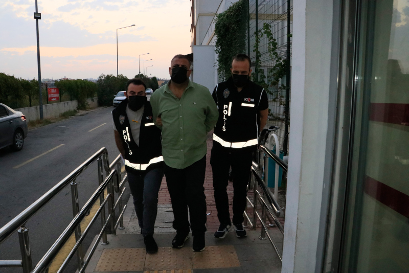 Son dakika: Adanada 37 milyon 845 bin liralık vurgun yapan şebekeye operasyon: 22 gözaltı kararı!