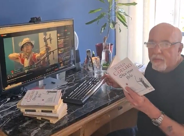 Dünyaca ünlü yazar Paulo Coelho Okçu’nun Yolu kitabını Olimpiyat Şampiyonu Mete Gazoza adadı