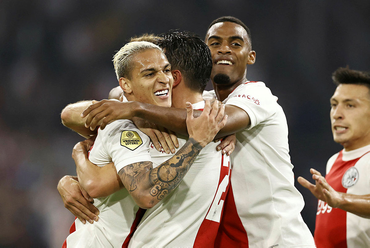 Beşiktaşın rakibi Ajax ligde üç attı üç aldı! Ajax 3-0 Groningen (MAÇ SONUCU ÖZET)