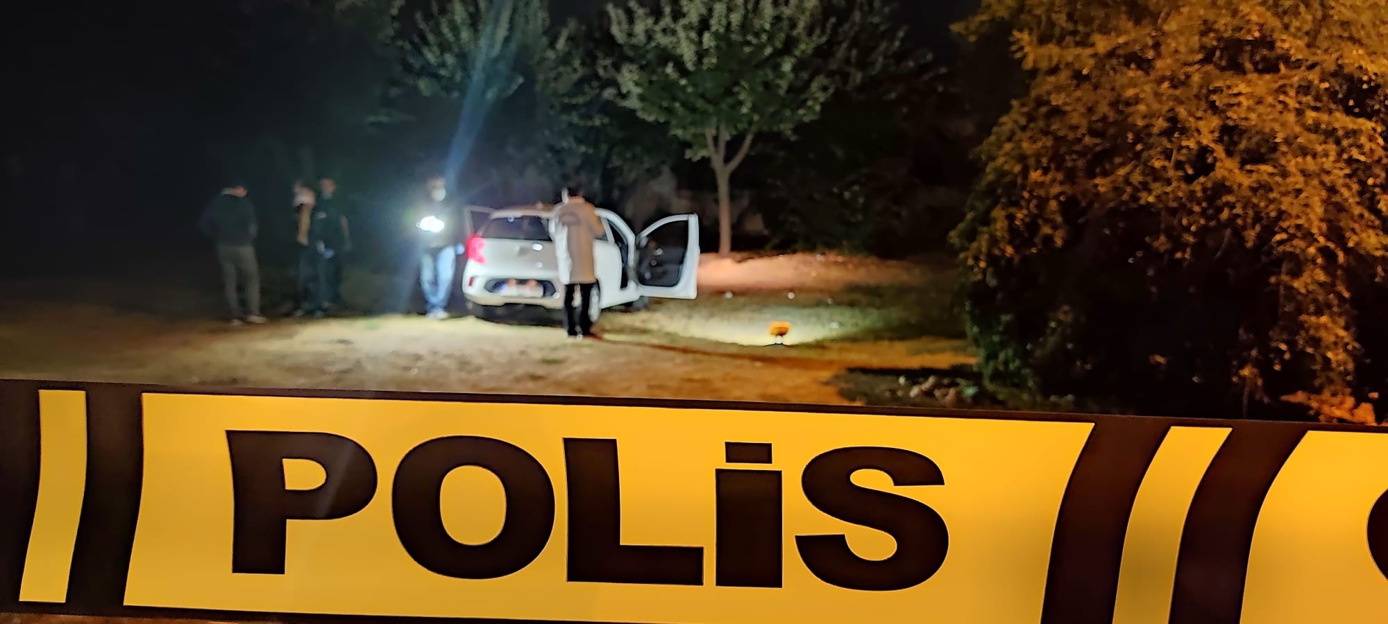 İstanbulda kan donduran cinayet! Otomobilin içinde kadına kurşun yağdırdı