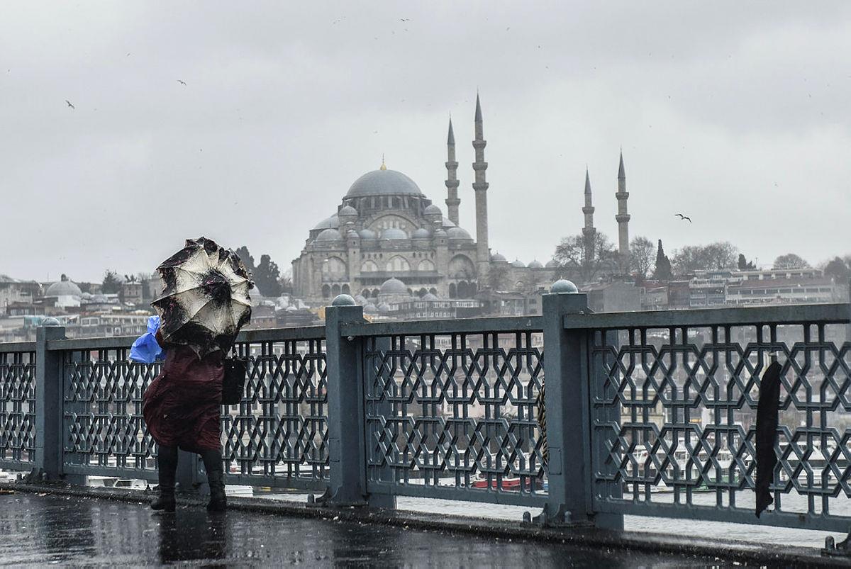Bugün hava nasıl olacak? 29 Eylül İstanbul, İzmir, Ankara hava durumu: Meteorolojiden kuvvetli yağış ve fırtına uyarısı: Yola çıkacaklar dikkat