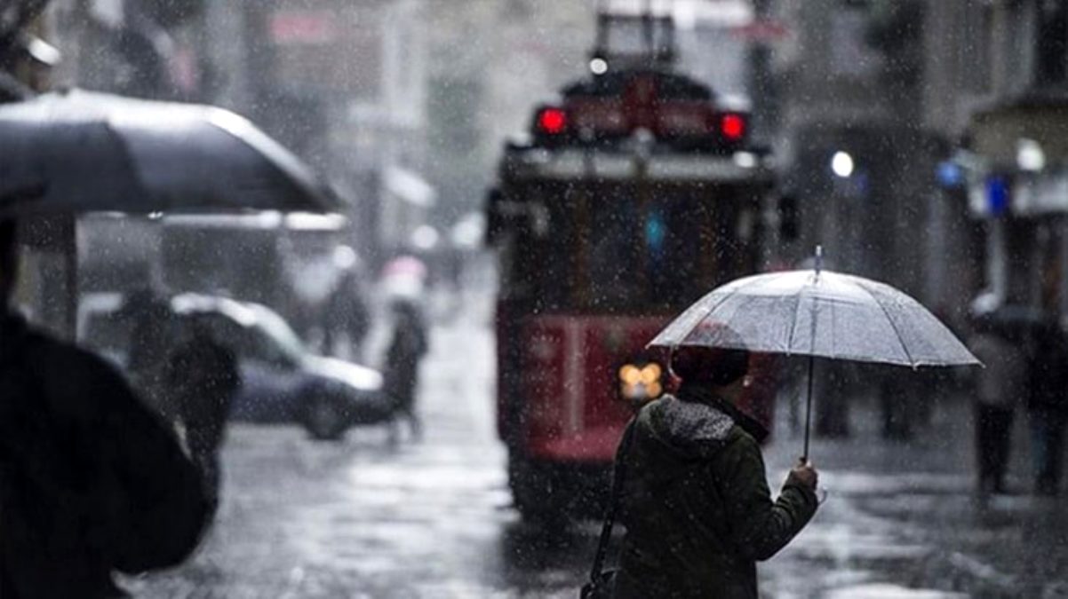 Meteorolojiden yeni hafta öncesi son dakika sağanak yağış uyarısı! Hava sıcaklıkları 6 derece birden düşecek! İstanbul Ankara İzmirde bu hafta hava durumu...