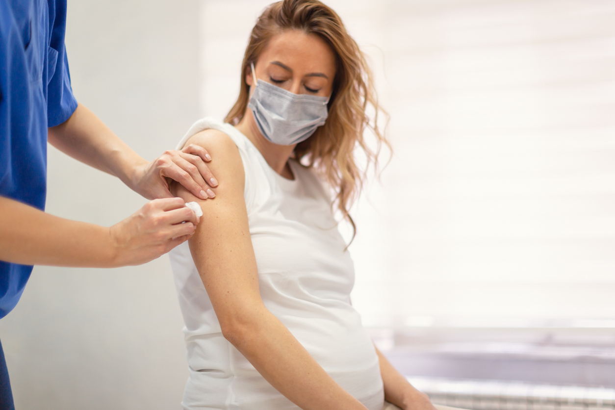 Hamileler aşı olabilir mi? Sağlık Bakanlığından son dakika aşı açıklaması! Hamilelik dönemi, hamilelik öncesi ve sonrası...