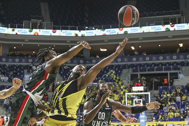 Fenerbahçe Beko EuroLeaguede UNICS Kazanı 39 sayı farkla mağlup etti