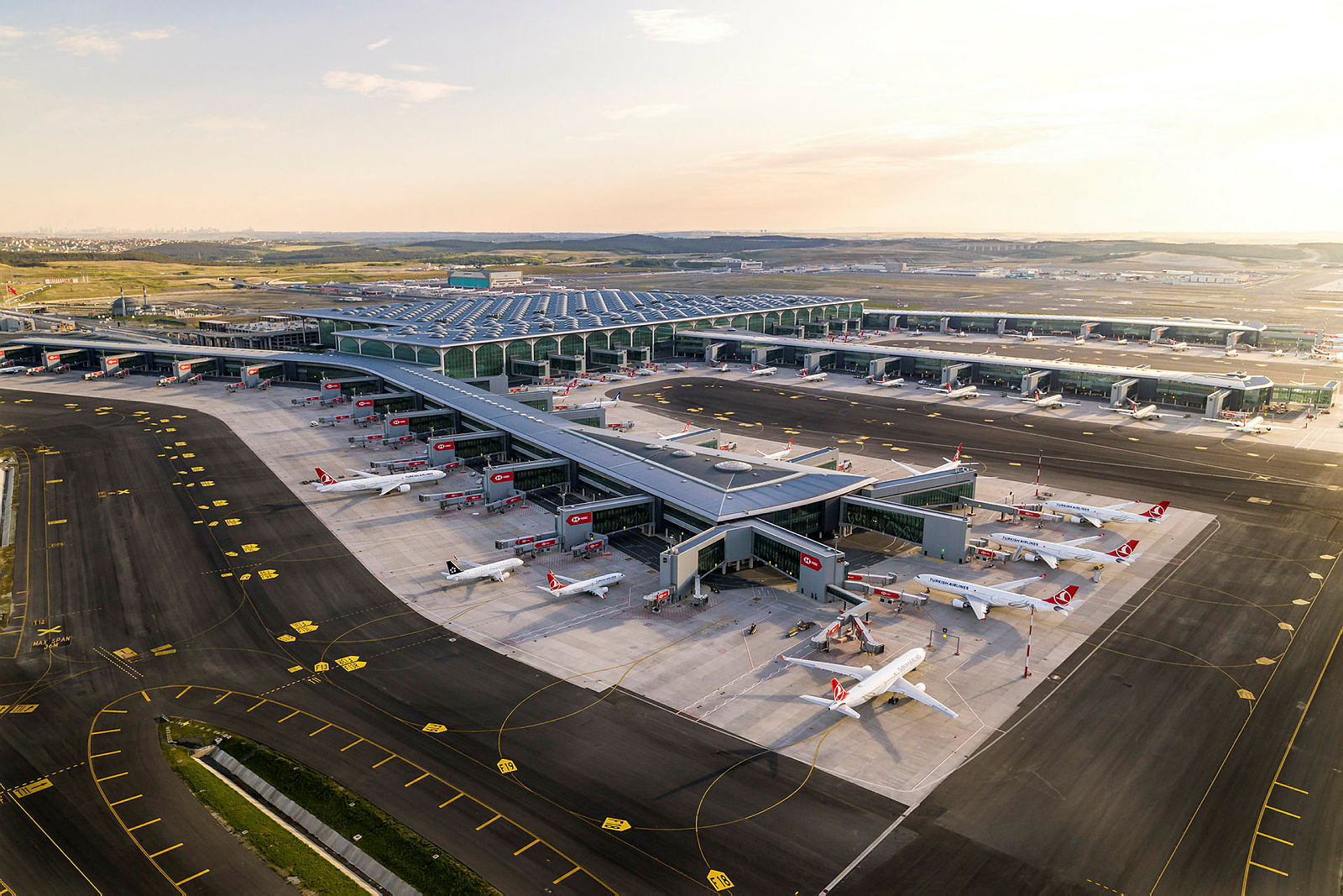 İstanbul Havalimanından büyük başarı! Ulaştırma ve Altyapı Bakanı Adil Karaismailoğlu açıkladı
