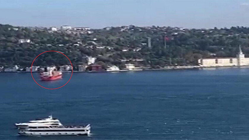 Son dakika: İstanbulda faciadan dönüldü! Dev gemi sürüklendi, kıyıya metreler kala durabildi