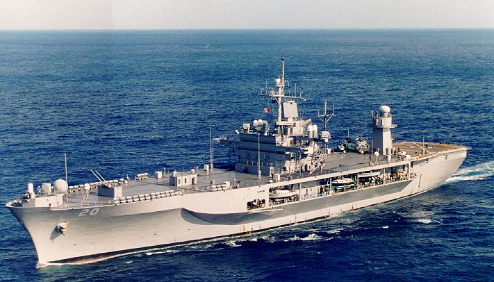 ABD donanmasına ait savaş gemisi Çanakkale Boğazından geçti