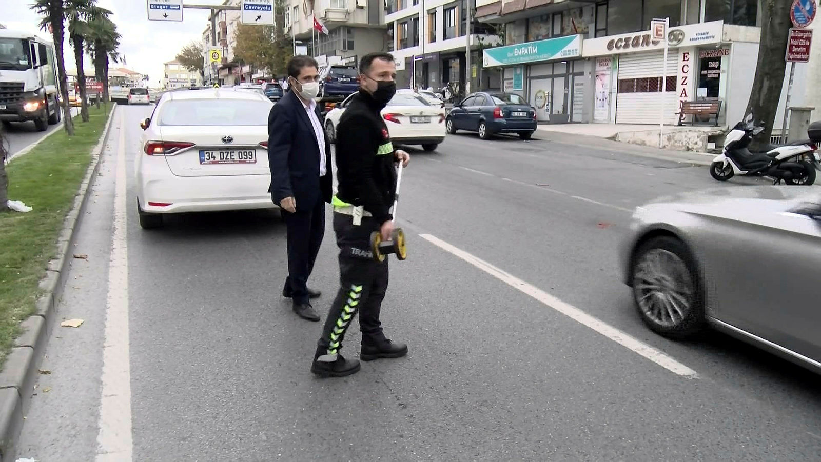 İstanbulda çakar denetimi! Sürücü belgesine el konuldu