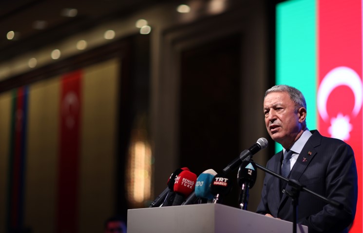 Son dakika: Milli Savuma Bakanı Hulusi Akar: Azerbaycan kimmiş Türk kimmiş bunu herkes gördü