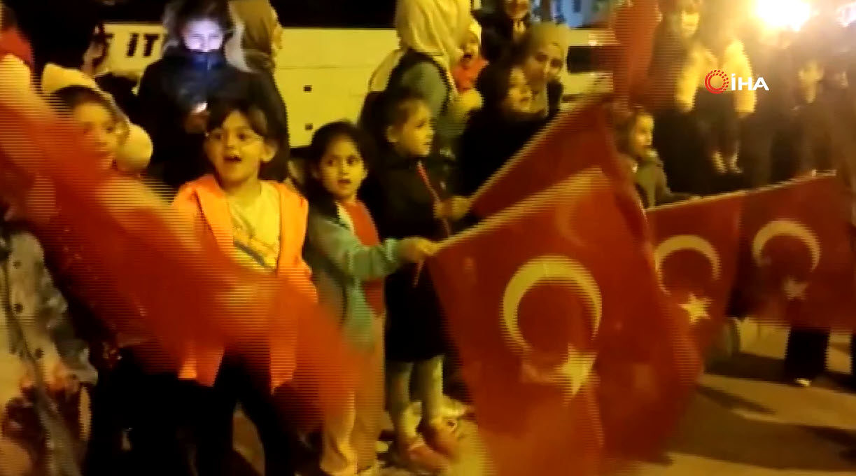 Başkan Erdoğan Batman’da çocukların Tayyip dede sloganlarına kayıtsız kalmadı