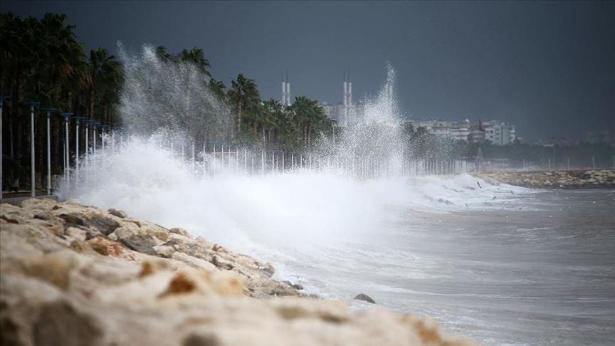 Son dakika: Antalya ve Isparta için fırtına uyarısı