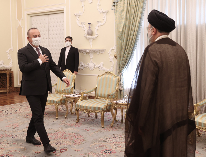 Son dakika: Dışişleri Bakanı Mevlüt Çavuşoğlu, İran Cumhurbaşkanı İbrahim Reisi ile görüştü