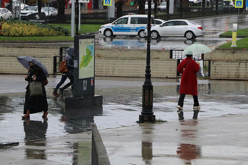 Meteoroloji son dakika olarak duyurdu! İstanbul için sağanak uyarısı! 15 Kasım hava durumu İstanbul, Ankara, İzmir