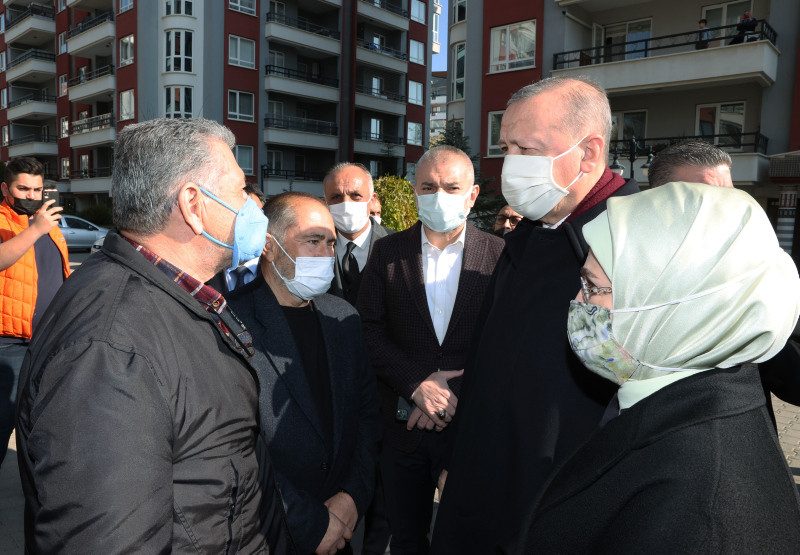 Son dakika: Başkan Erdoğan samuray kılıcıyla katledilen Başak Cengizin ailesini ziyaret etti