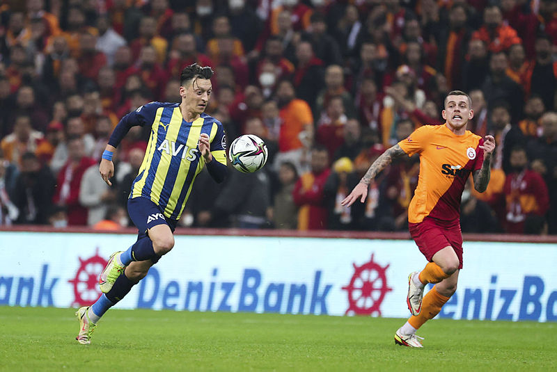 Fenerbahçe ve Galatasaray için kritik akşam! Pereira ile Terimden flaş karar