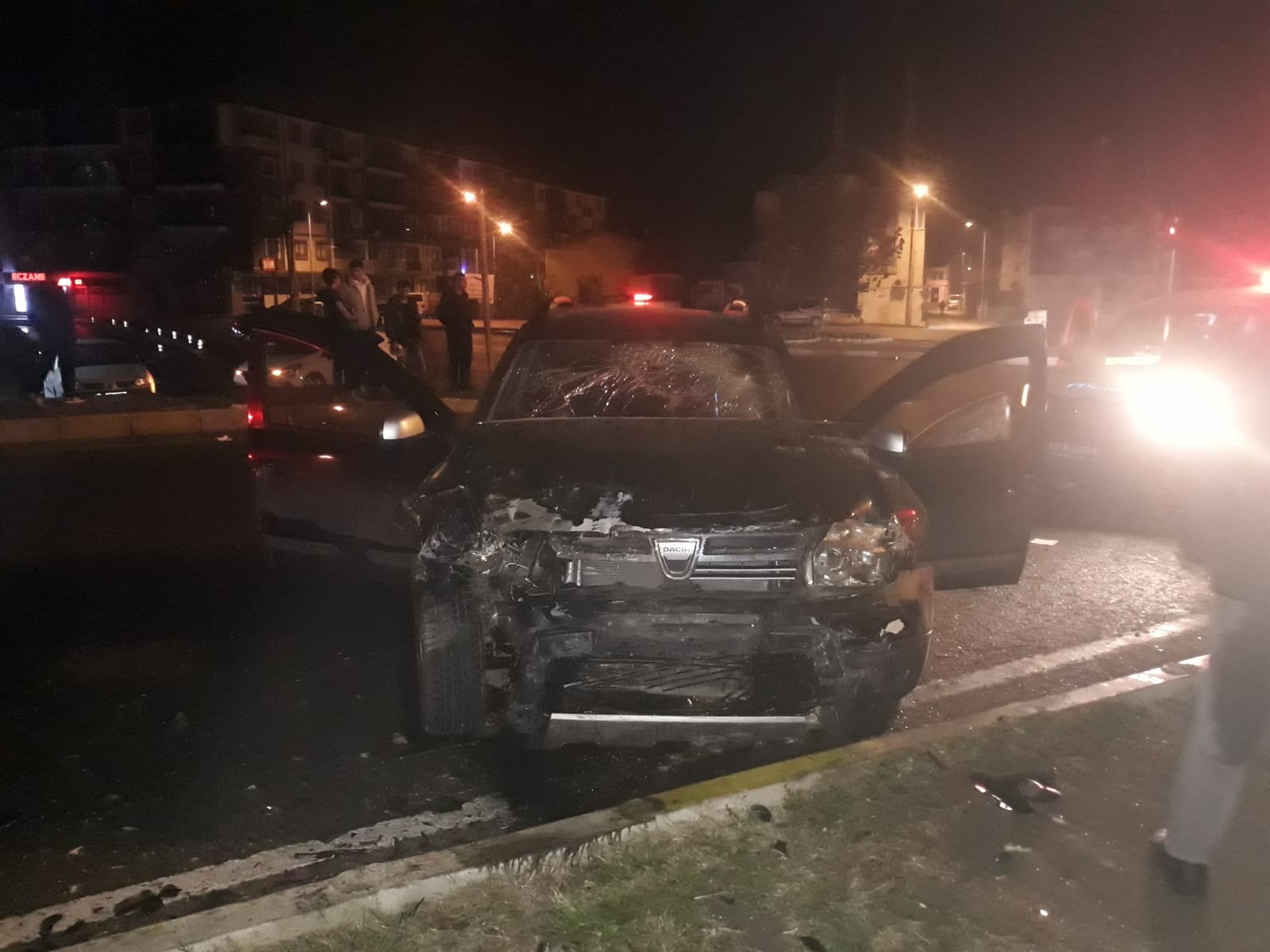 Edremit’te trafik kazası: Yaralılar var