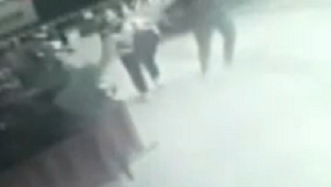 İzmirde dehşete düşüren olay: İşe giden kadın tanımadığı kişinin saldırısına uğradı