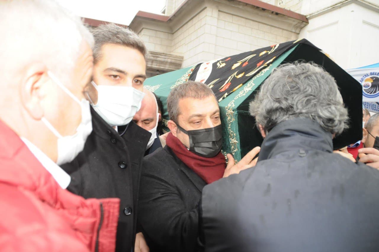 Merkez Bankası Başkanı Kavcıoğlu’nun kız kardeşi Serap Görcü son yolculuğuna uğurlandı