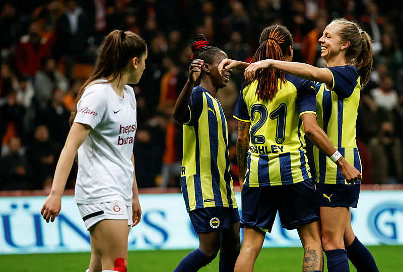 Galatasaray: 0 - Fenerbahçe: 7 MAÇ SONUCU | Kadın futbolda tarihi fark