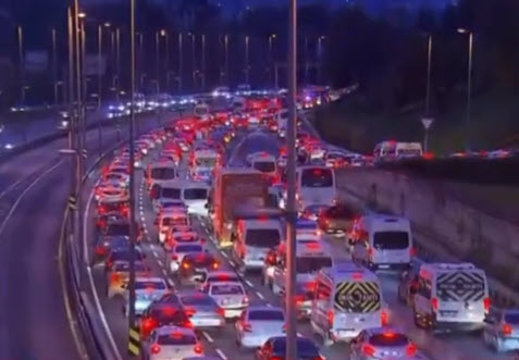 İstanbulda sabah trafiği! İşte trafik yoğunluk haritasında son durum