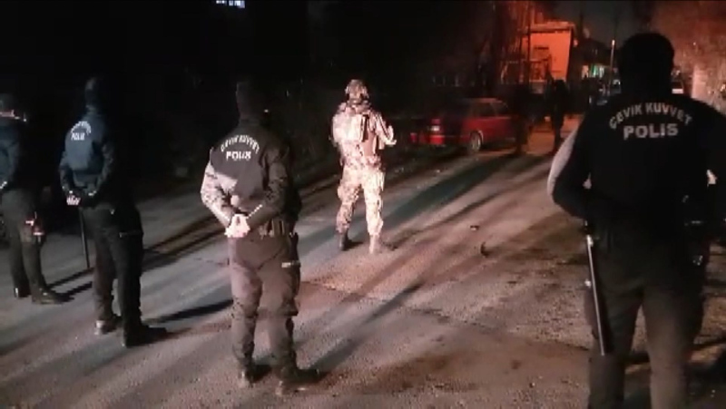 Kayseride uyuşturucu tacirlerine operasyon! 350 polis torbacıları yakaladı