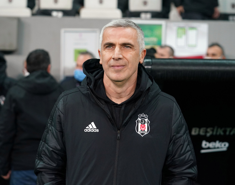 Beşiktaşta Önder Karaveli detayı herkesi şaşkına çevirdi