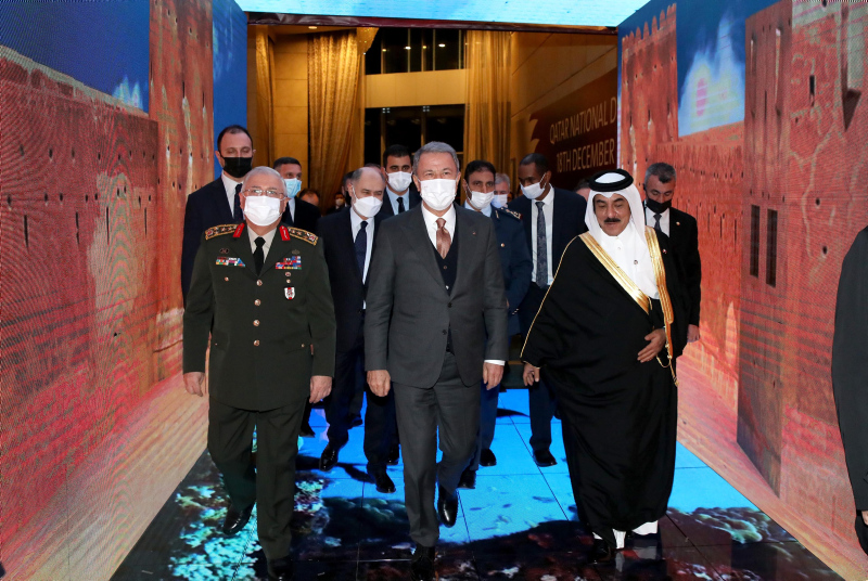 Milli Savunma Bakanı Hulusi Akar Katar Milli Gününe katıldı