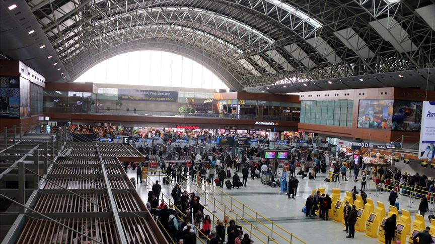 İstanbul havalimanlarındaki yolcu sayısında dev artış!