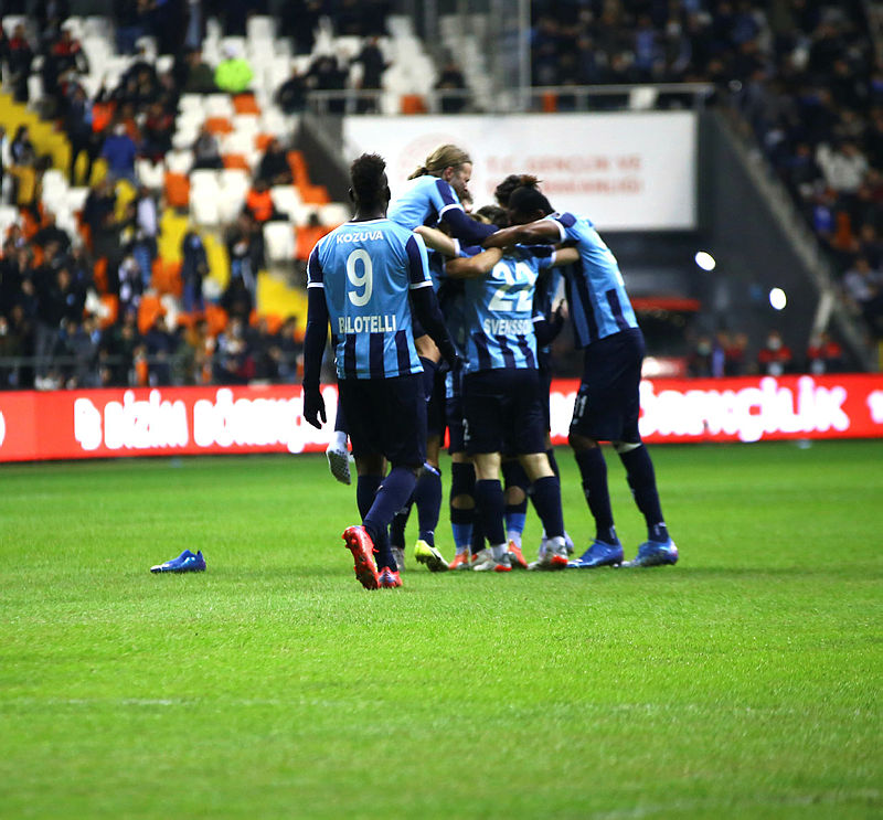 Galatasaray yine mağlup! Adana Demirspor 2-0 Galatasaray (MAÇ SONUCU-ÖZET)