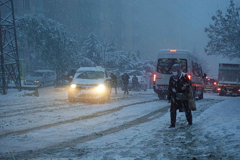 Meteorolojiden İstanbul ve birçok il için flaş uyarı! İstanbulda kar yağışı devam edecek mi? 23 Aralık İstanbul, Ankara, İzmir hava durumu