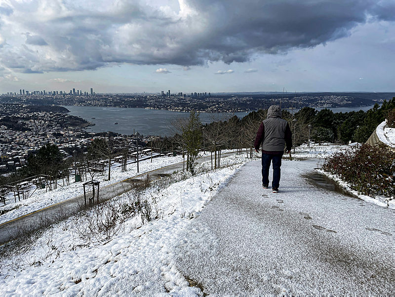 İstanbul okullar tatil mi? 24 Aralık İstanbul kar tatili olacak mı? İstanbul Valiliği kar tatili açıklaması yaptı mı?