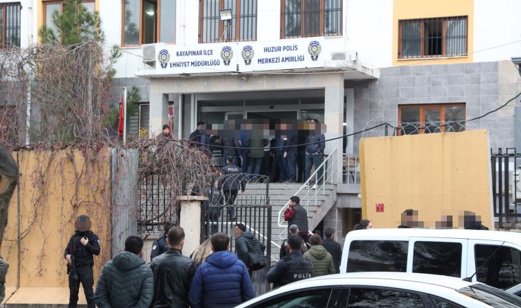 Son dakika: Diyarbakırda polis merkezine pompalı tüfekle girip ateş açan şüpheli tutuklandı