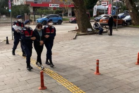 Bursa’da Özbek bakıcı çalıştığı villadan 1 milyon TL çaldı! Yurt dışına kaçarken yakalandı