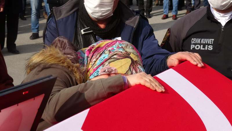 Şehit DSİ operatörü Cihan Gökkayaya acı veda! Eşinin sözleri yürek dağladı: Ne olur Şaka yaptım de
