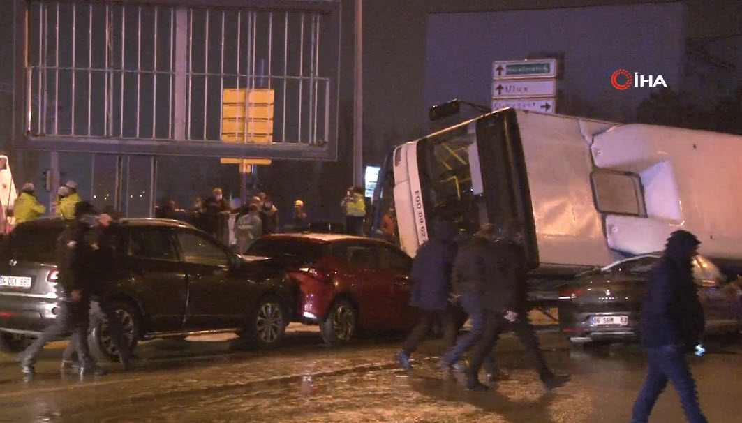 SON DAKİKA! Ankarada halk otobüsü devrildi! Korkunç kaza
