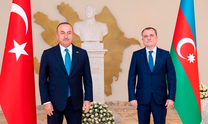 Dışişleri Bakanı Mevlüt Çavuşoğlu Azerbaycanlı mevkidaşı Bayramov ile görüştü