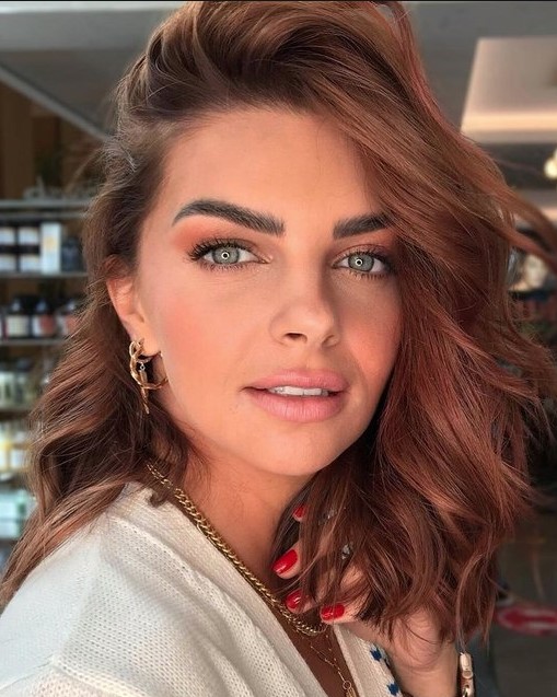 Pelin Karahanın taş bebek dediği annesine bakın! Benzerlikleri şaşırttı