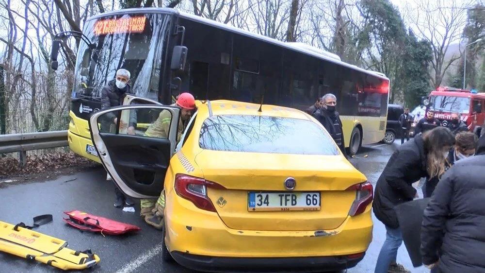 Sarıyerde taksi ile İETT otobüsü kafa kafaya çarpıştı!