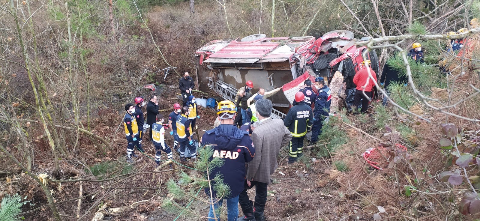 Bursa’da kazaya giden itfaiye ekibi kaza yaptı: Çok sayıda ölü var