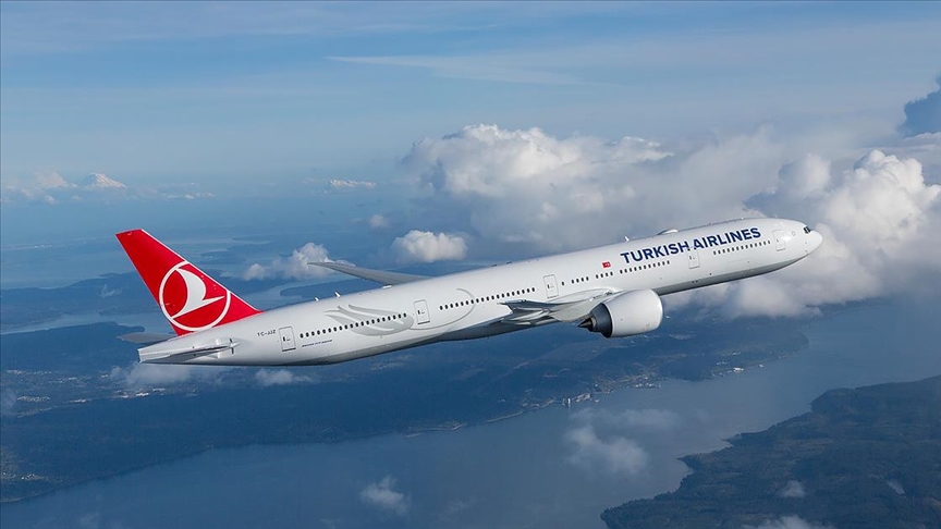 Almatı Havalimanı uçuşlara açıldı! İlk uçuş Antalyadan yapıldı