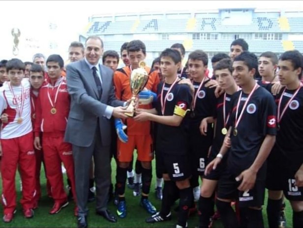 Ahmet Çalıkın futbola ilk adım attığı kulüpten anlamlı hareket!