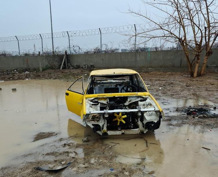 Adana’da bir garip olay! Arabayı parçaladı “Kendi otomobilim zannettim”