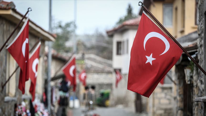 Son dakika: Başkan Erdoğan Arnavutlukta! Sokaklar Türk bayraklarıyla donatıldı