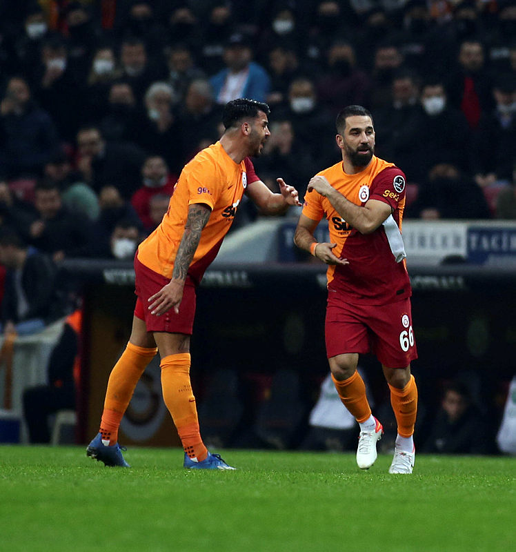 Galatasaraylı Arda Turan Kasımpaşa maçı sonrası konuştu: Utanmalıyız utanıyorum