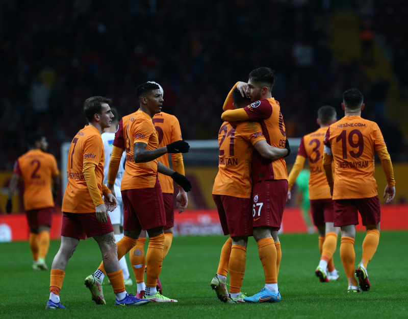 Galatasaraya derbi öncesi güzel haber