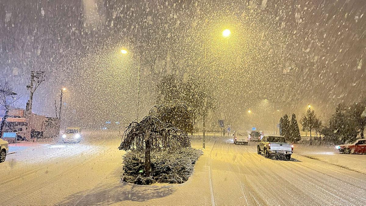 Meteoroloji 5 günlük hava durumu tahminini açıkladı! 43 ile sarı ve turuncu kodlu uyarı | Yeni haftada hava nasıl olacak? 23 Ocak İstanbul Ankara hava durumu