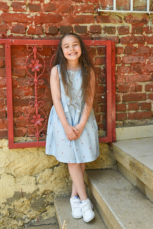 Kardeşlerim’in Emel’i Aylin Akpınar yaşıyla herkesi şaşırttı! Çocuk oyuncu Aylin Akpınar kaç yaşında?
