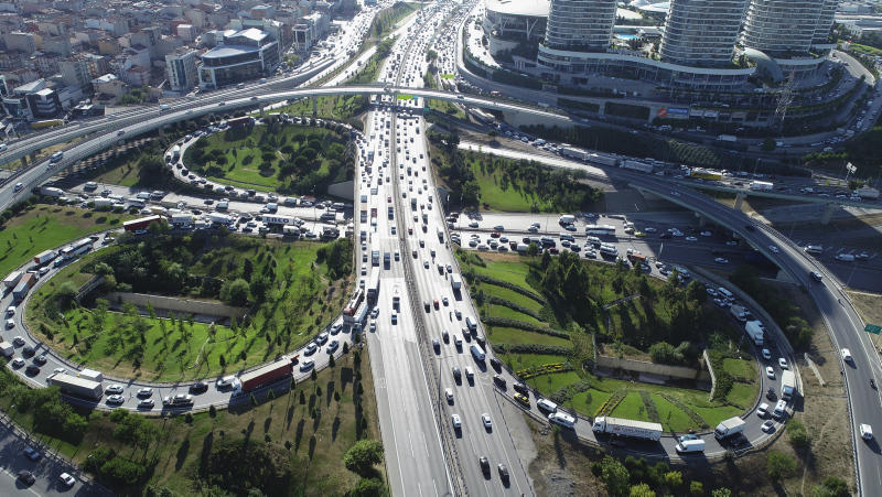 İstanbul 4 sıra yükseldi! İşte trafiği en yoğun şehirler
