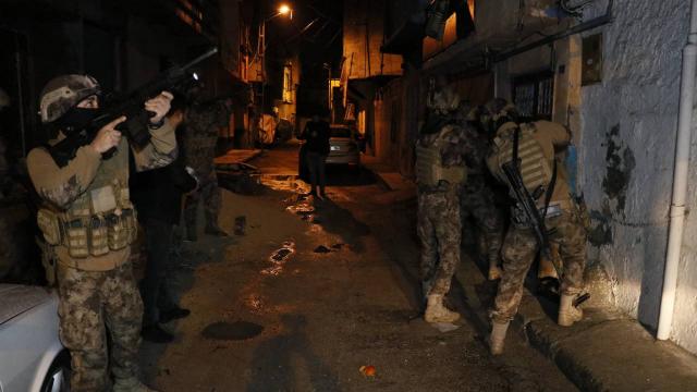 Adanada DEAŞ operasyonu: 6 gözaltı