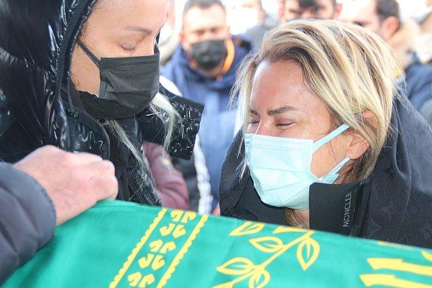 Acısı dinmiyor! Şafak Mahmutyazıcıoğlunun ölümünün ardından Ece Erkenden yürek yakan paylaşım! Acısı dinmiyor! Şafak Mahmutyazıcıoğlunun ölümünün ardından Ece Erkenden yürek yakan paylaşım!